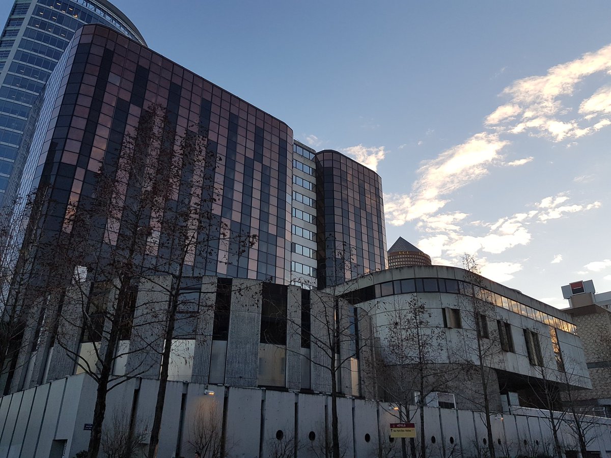 La Caisse d'épargne La Caisse d'épargne