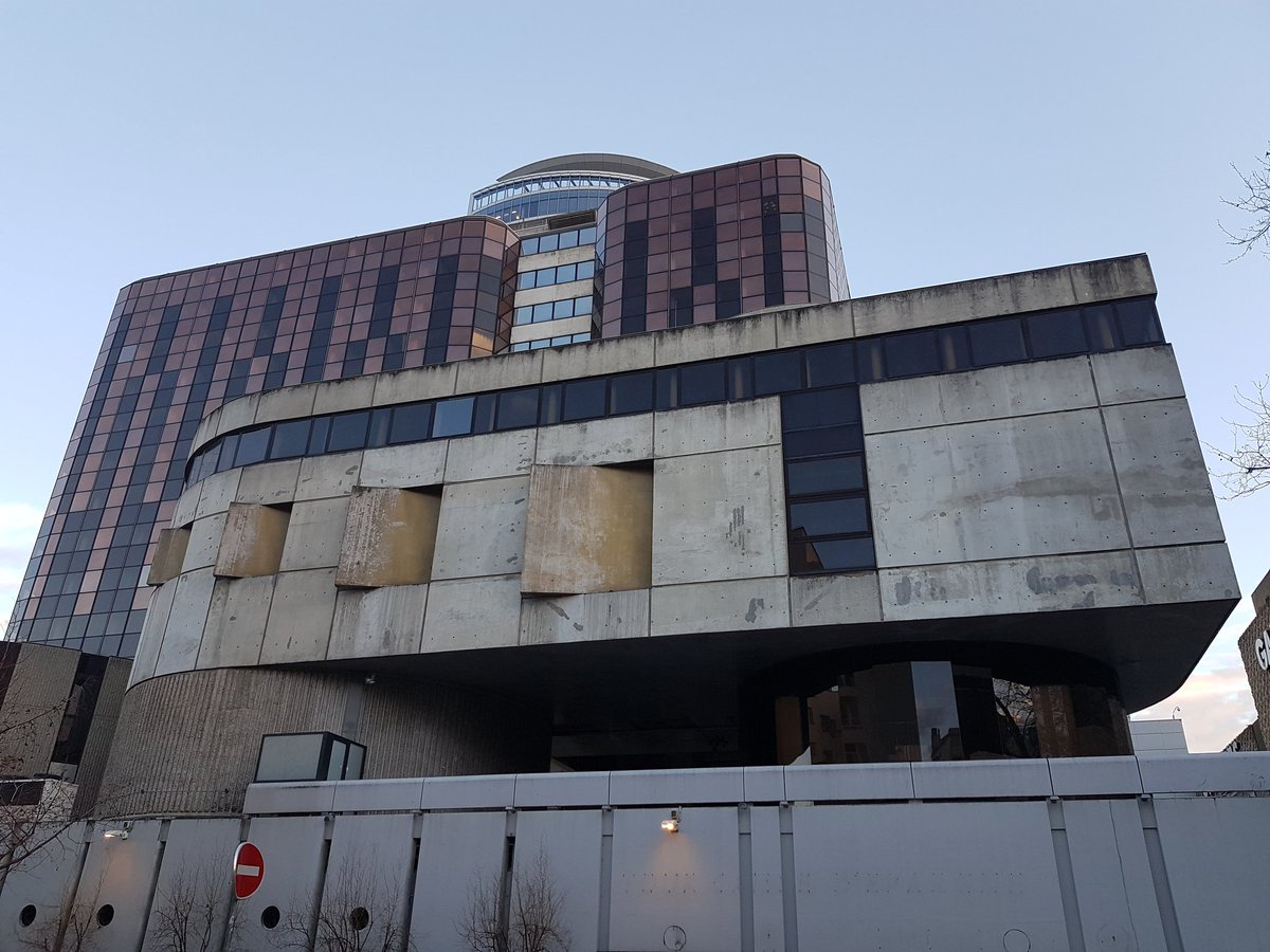 La Caisse d'épargne La Caisse d'épargne