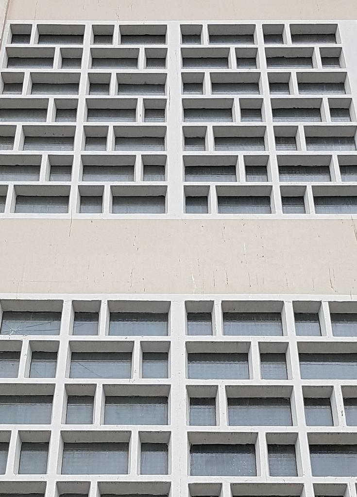 Le motif de la cage d'escalier de la résidence Desaix Le motif de la cage d'escalier de la résidence Desaix