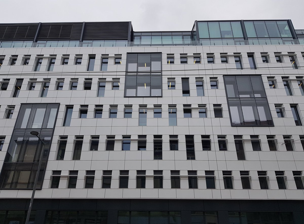Le bâtiment le 107 Le bâtiment le 107